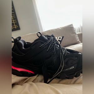 Balenciaga track led